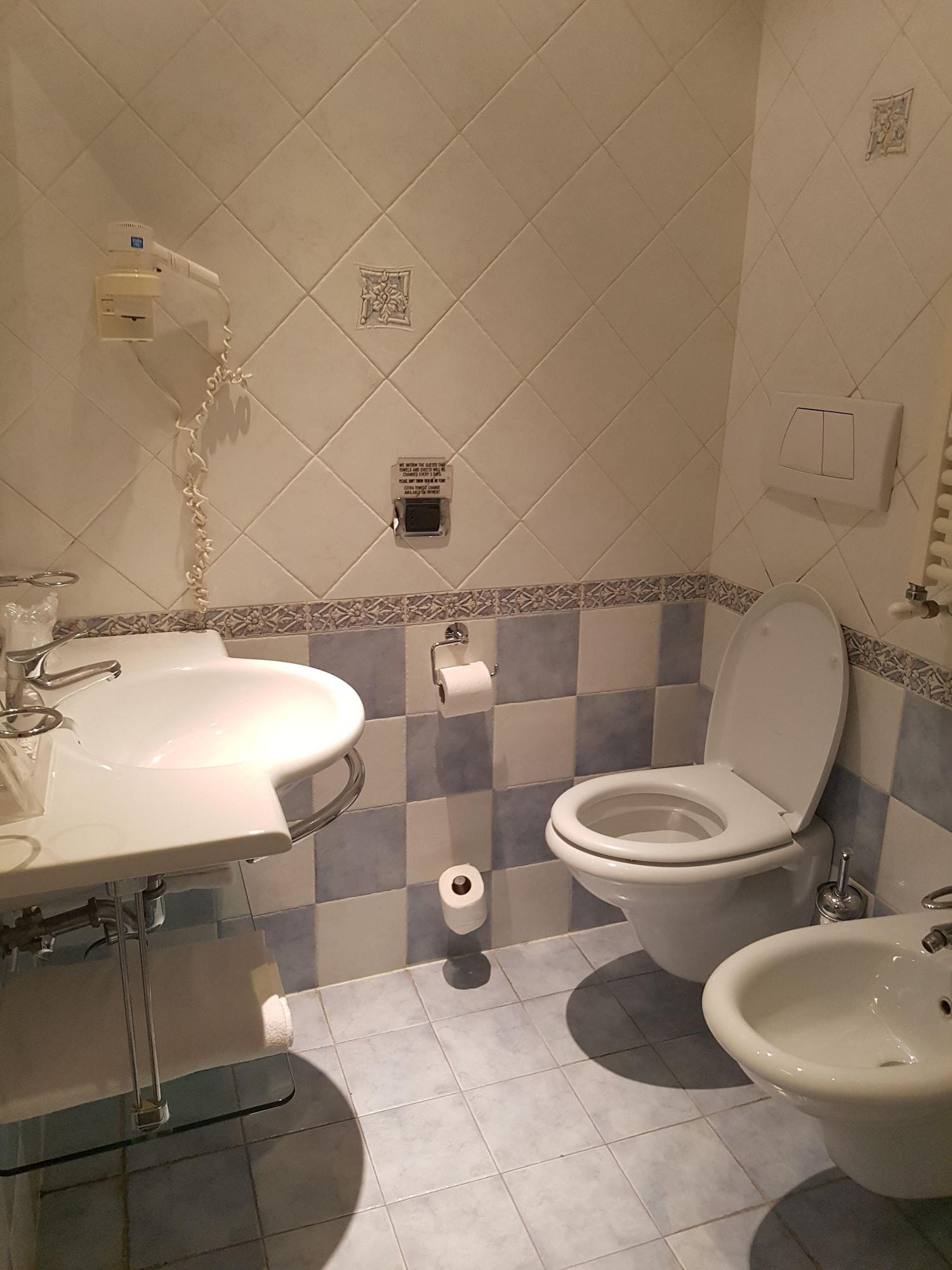 Gasthuis 69 Manin Street 3*