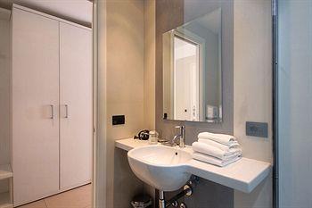 Gasthuis 69 Manin Street 3*